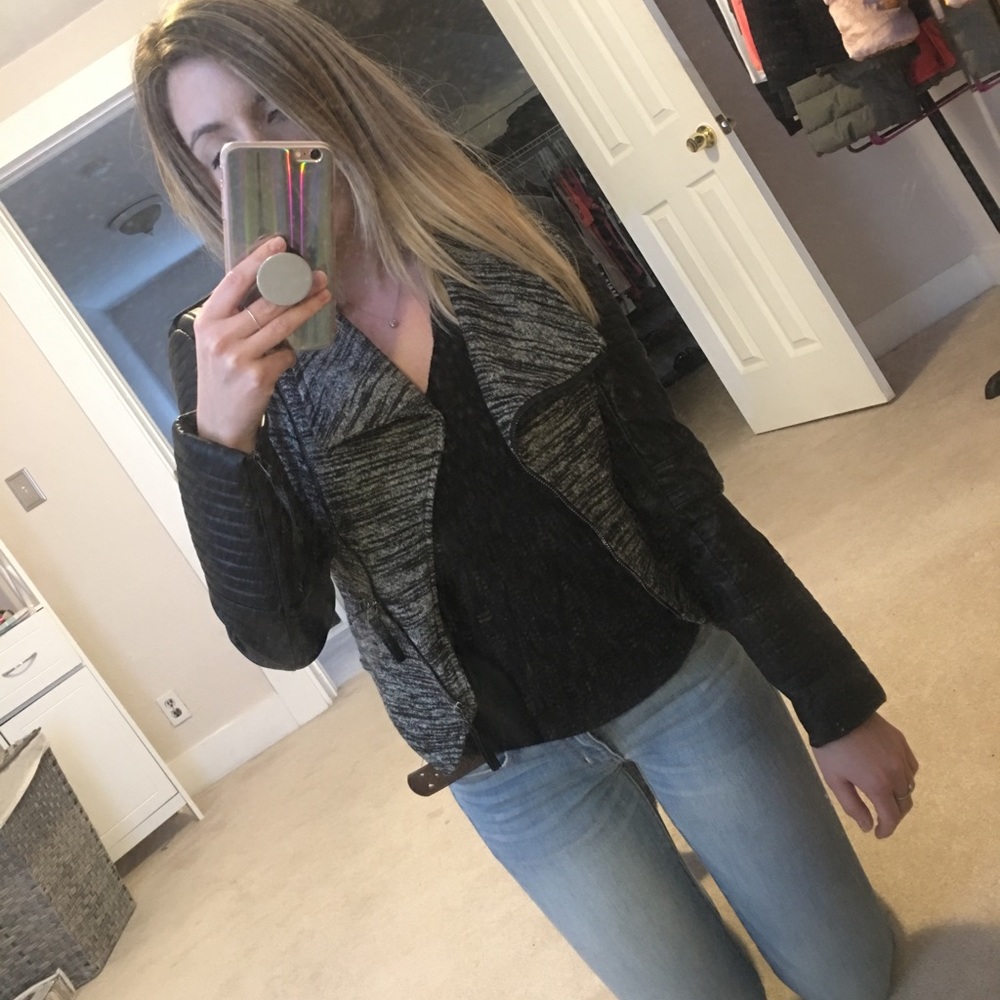 Leather Jacket ❤️ - Picture 3 of 5